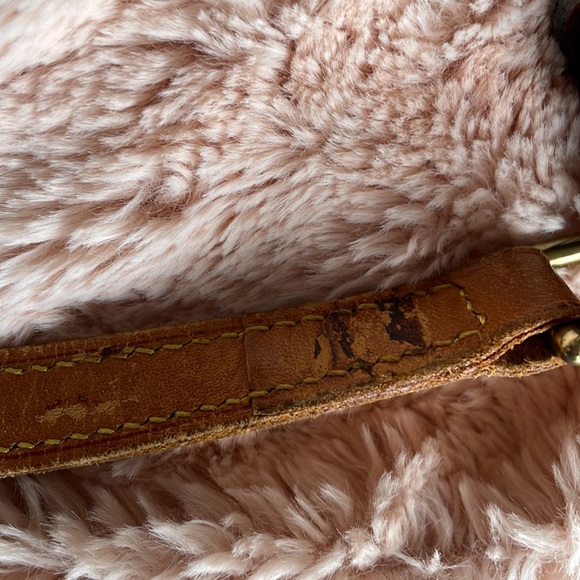 Louis Vuitton Chantilly Monogram Bag - 100% Authentic - Picture 8 of 13